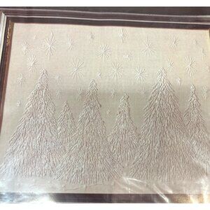 Spinnerin Stitchery Snowflakes Kit 16" x 20"